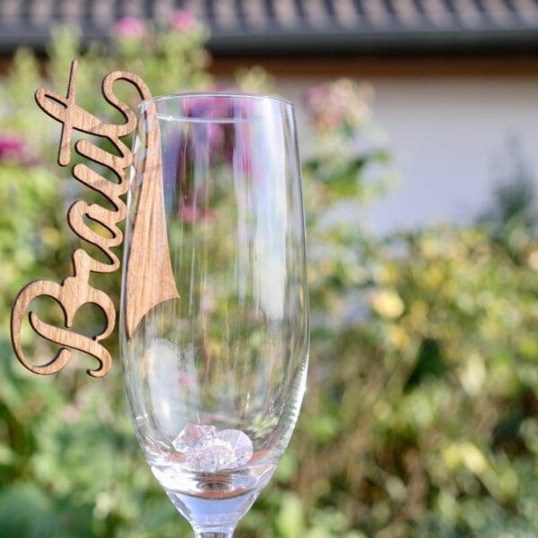 Tischkarten / Platzkarten für Geburtstage, Hochzeiten, Konfirmation & mehr Edle Platzkarten aus Holz als Glasanhänger – Tischkarten Namensschilder