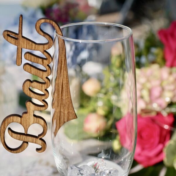 Edle Platzkarten aus Holz als Glasanhänger – Tischkarten Namensschilder Tischkarten / Platzkarten für Geburtstage, Hochzeiten, Konfirmation & mehr Edle Platzkarten aus Holz als Glasanhänger – Tischkarten Namensschilder