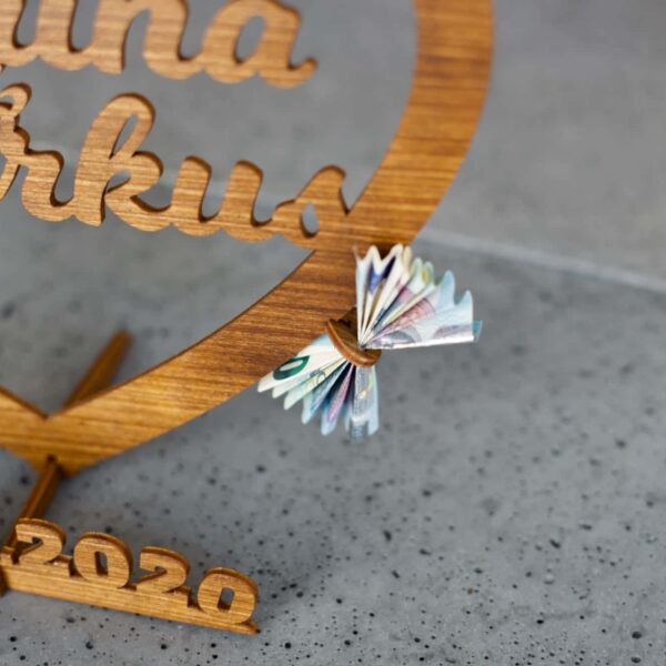 Bestseller Individuelles Geschenk zur Hochzeit aus Holz – Herz