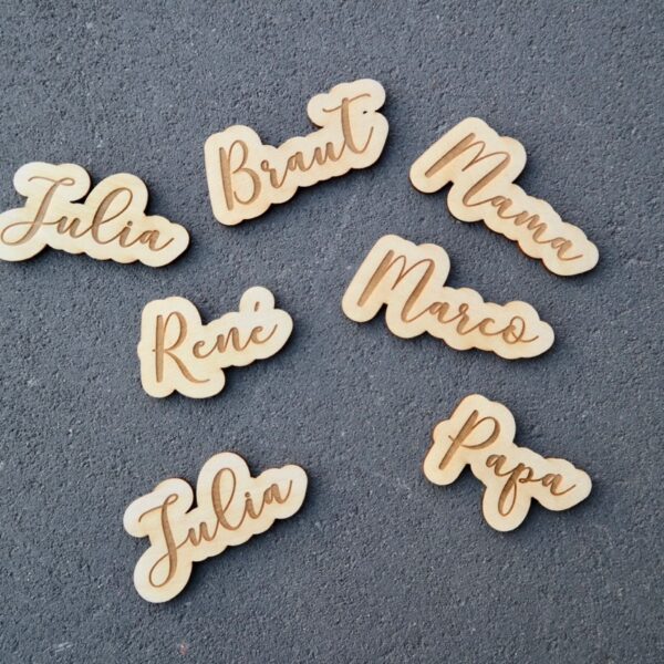 Hochzeitsdeko 5 naturbelassene Tischkarten mit Gravur Platzkarten Namensschilder Hochzeit