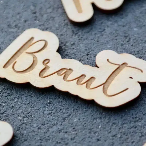 Hochzeitsdeko 5 naturbelassene Tischkarten mit Gravur Platzkarten Namensschilder Hochzeit