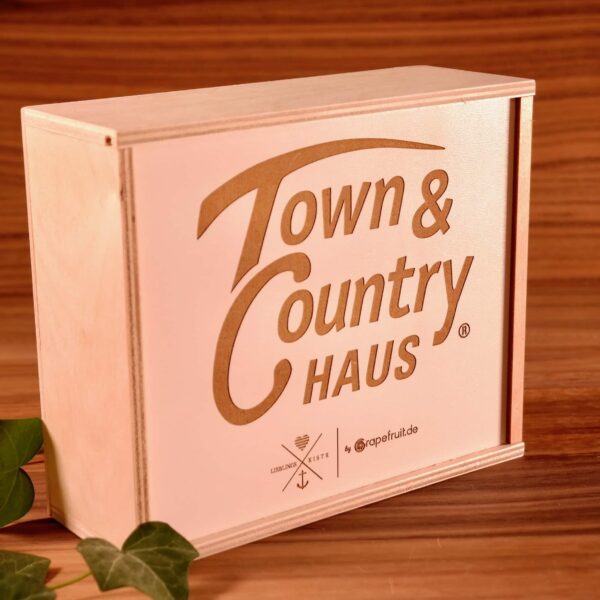 Firmenlogos Lieblingskiste mit Wunschfarbe und -gravur für Kunden, Partner oder Mitarbeiter