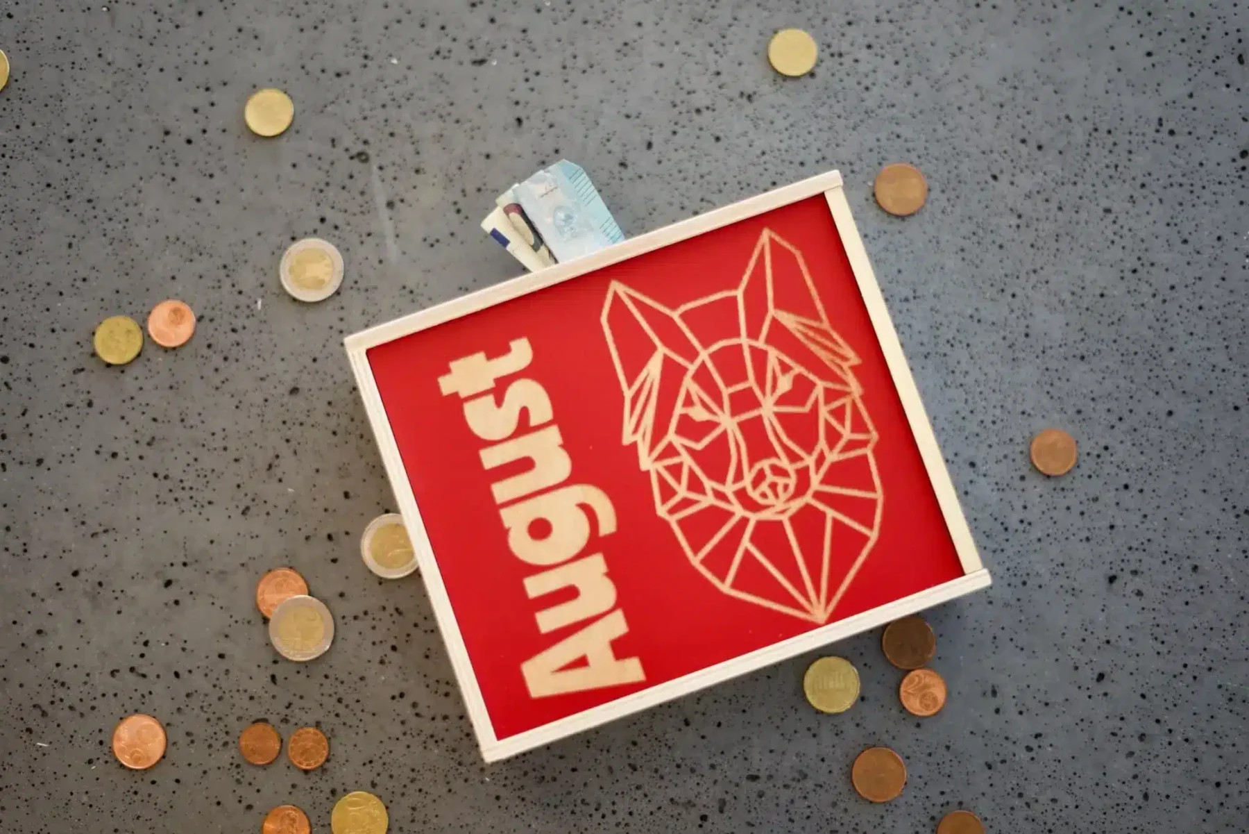 Spardosen für Kinder Lieblingskiste: Spardose mit Wunschname für Kinder Polygon-Design