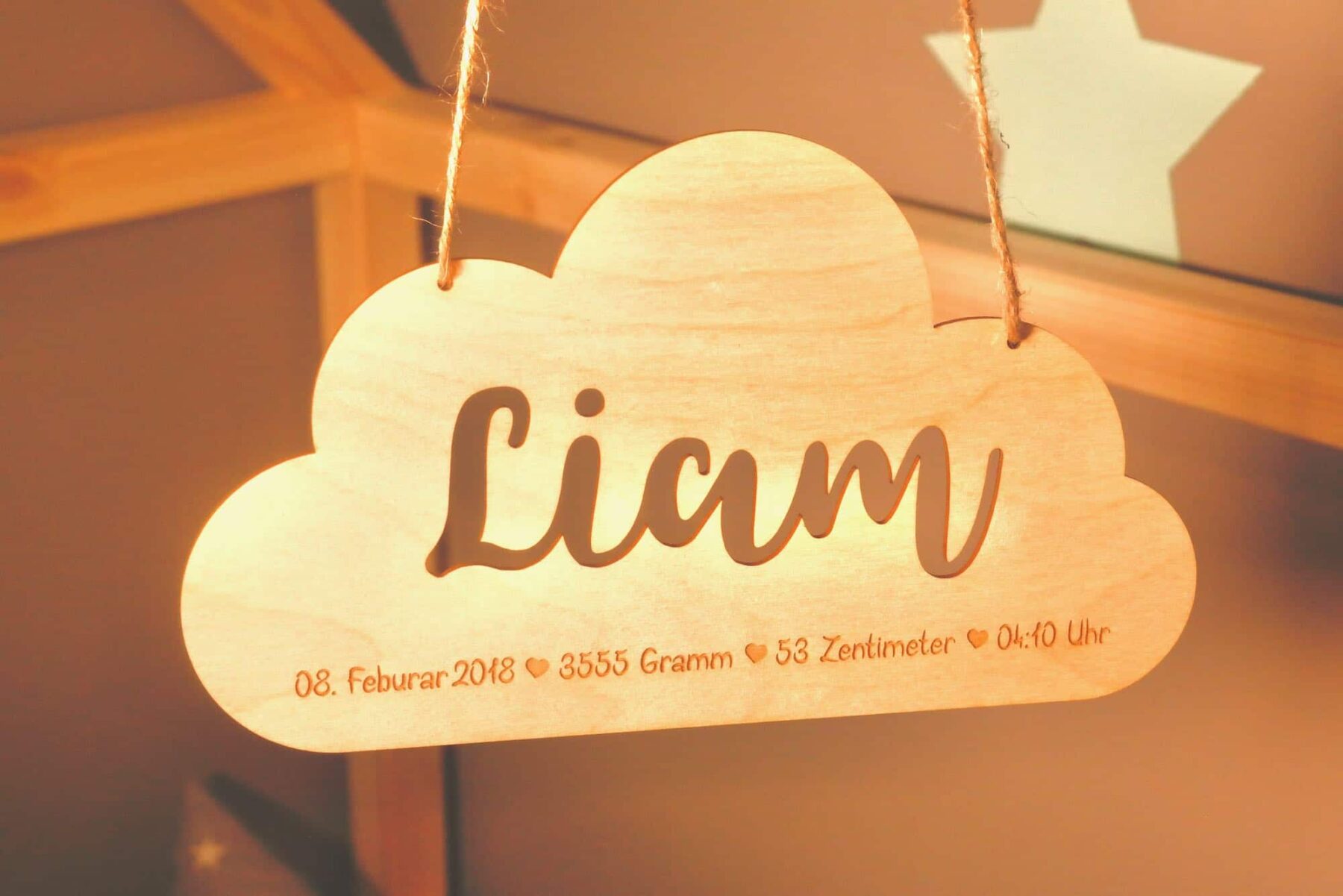 Geschenk zur Geburt aus Holz Wolke