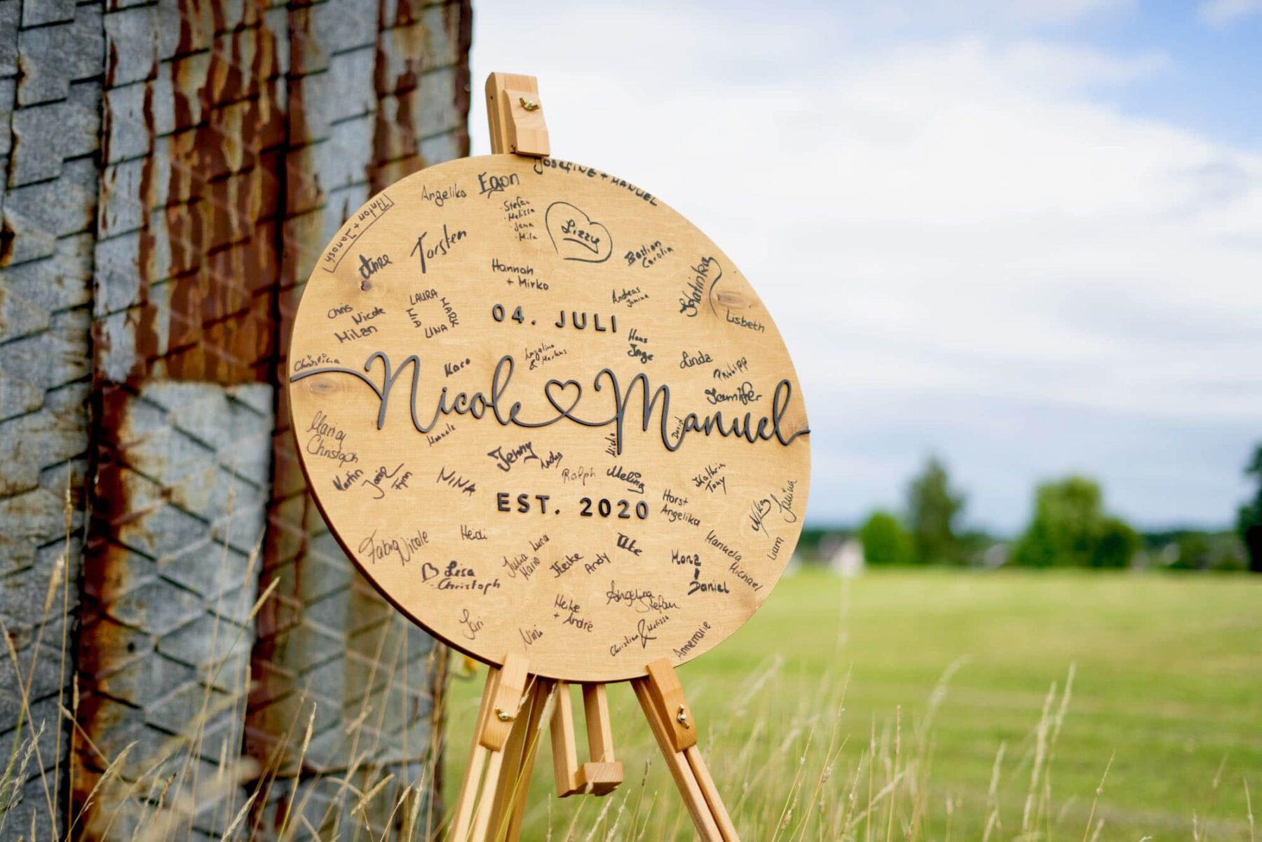 Hochzeit Willkommensschild & Alternatives rundes Gästebuch aus Holz zur Hochzeit