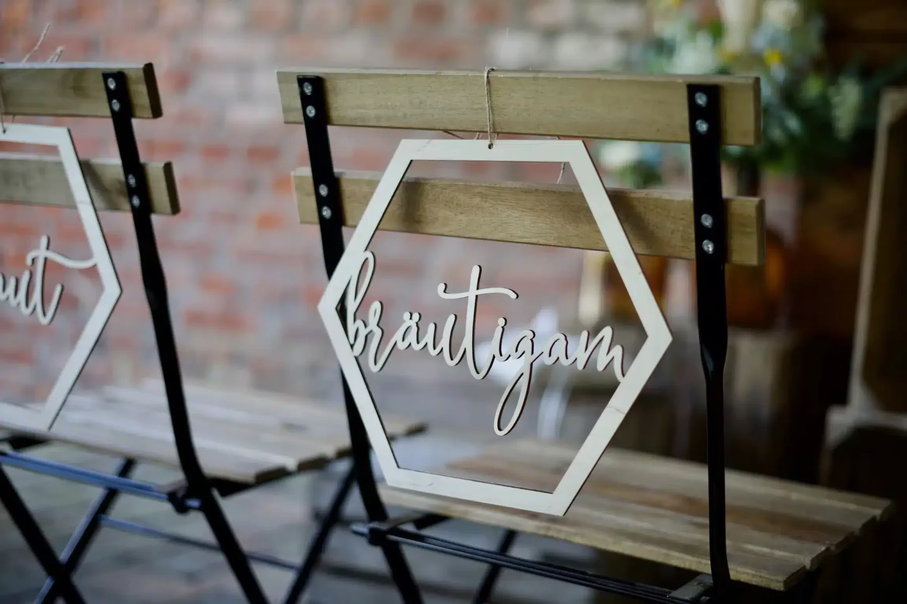 Hochzeitsdeko Hexagon-Hochzeitsdeko aus Holz: Mr & Mrs oder Braut & Bräutigam