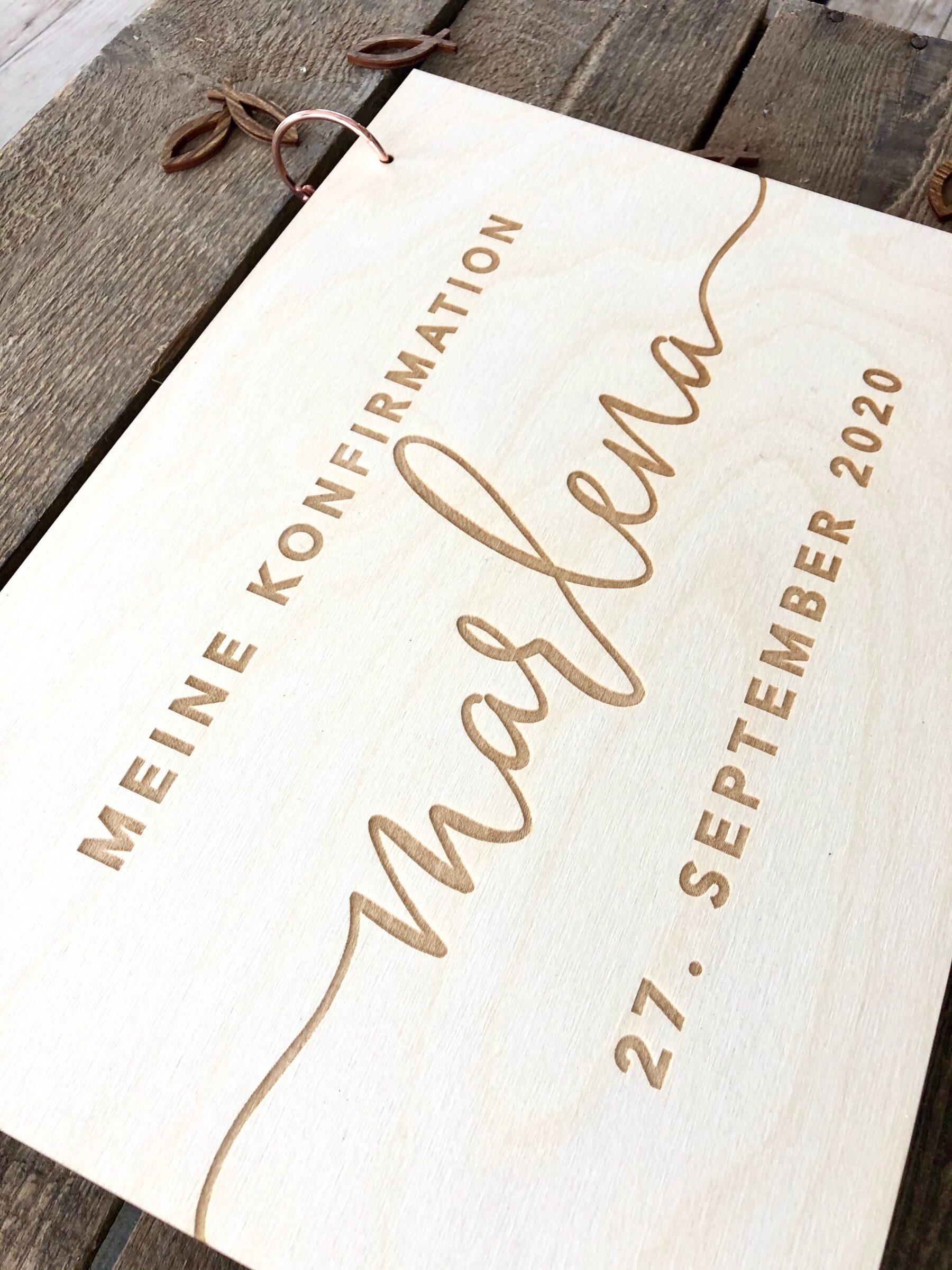 Glaube Edles Erinnerungsbuch / Gästebuch aus Holz zur Konfirmation, Kommunion, Taufe