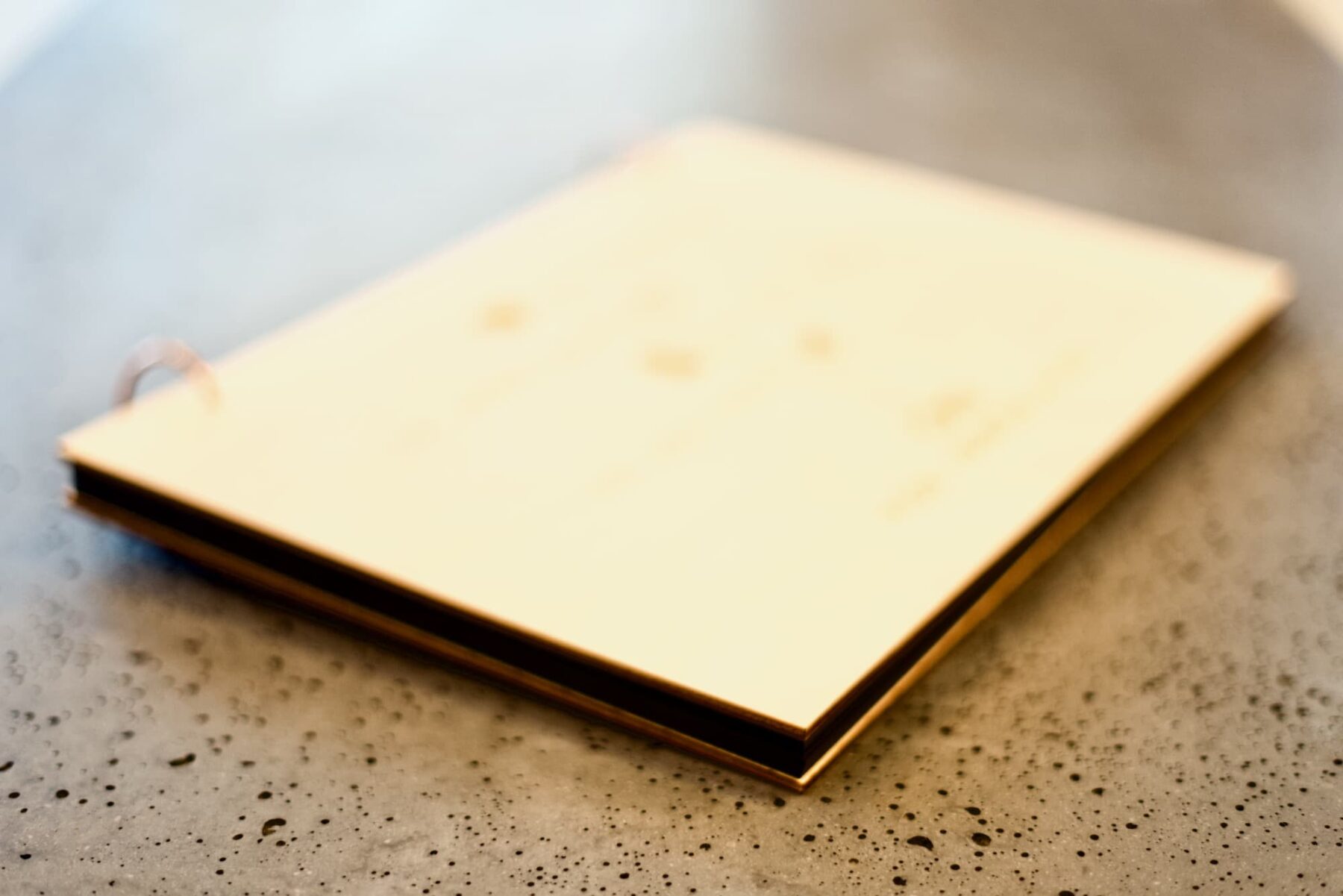 Gästebücher Edles Erinnerungsbuch / Gästebuch aus Holz zur Hochzeit, Geburt, Geburtstag, Weihnachten