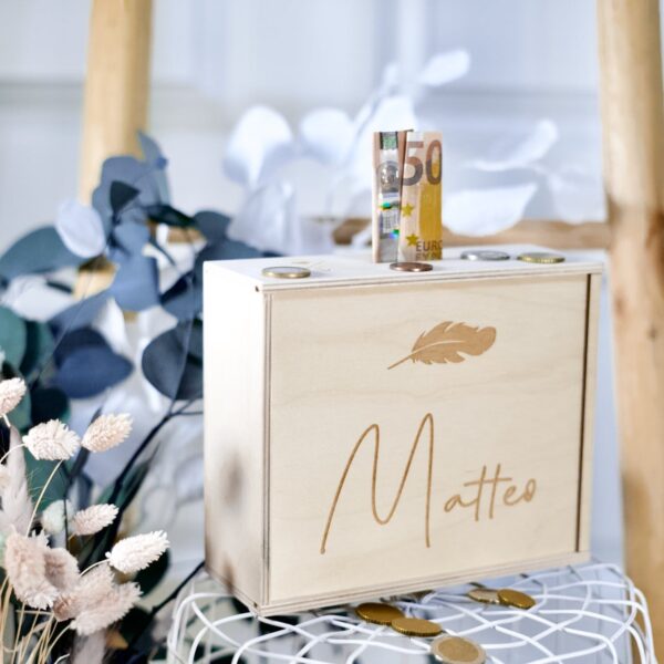 Geburt Lieblingskiste: Spardose aus Holz für Kinder mit Name “Feder”