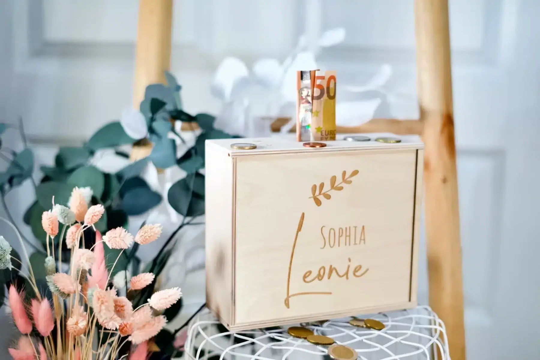 Spardosen für Kinder Lieblingskiste: Spardose aus Holz für Kinder mit zwei Vornamen “Blätter”