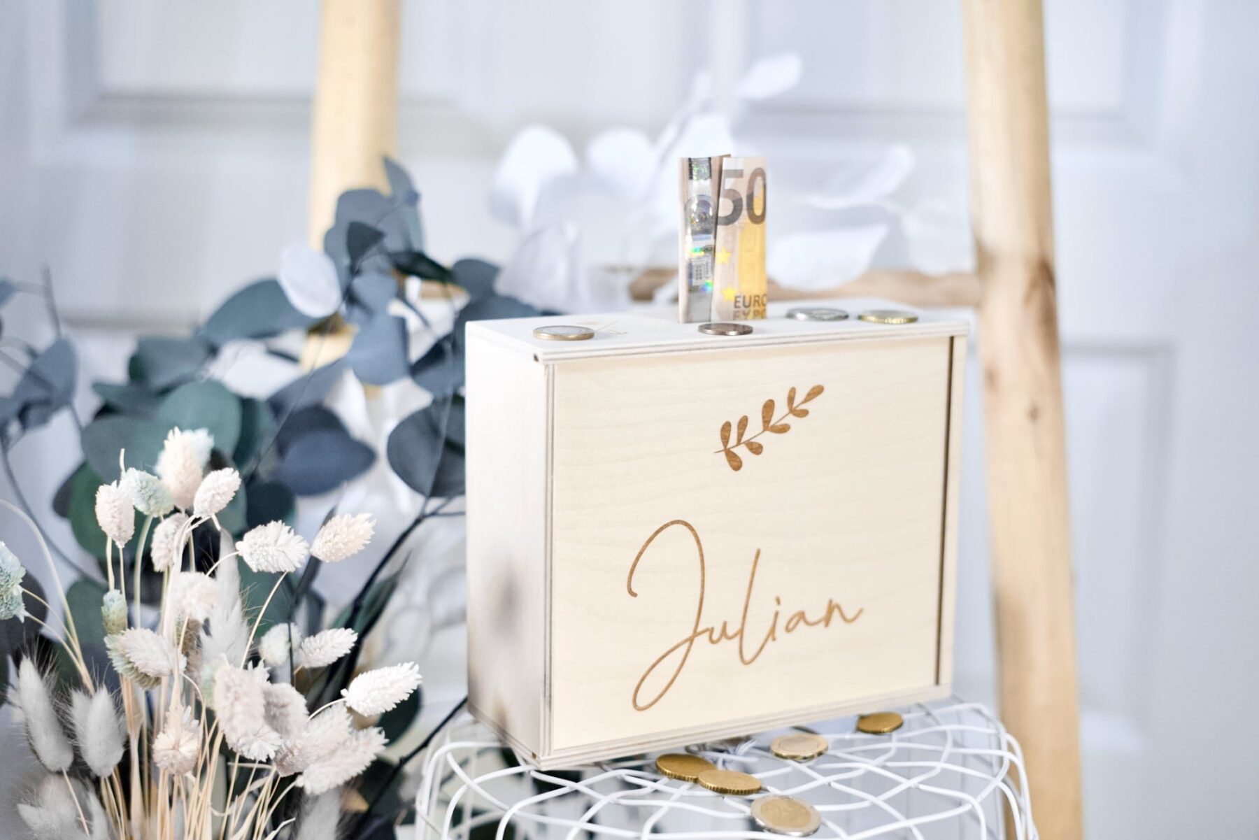 Spardosen für Kinder Lieblingskiste: Spardose aus Holz für Kinder mit Name “Blätter”