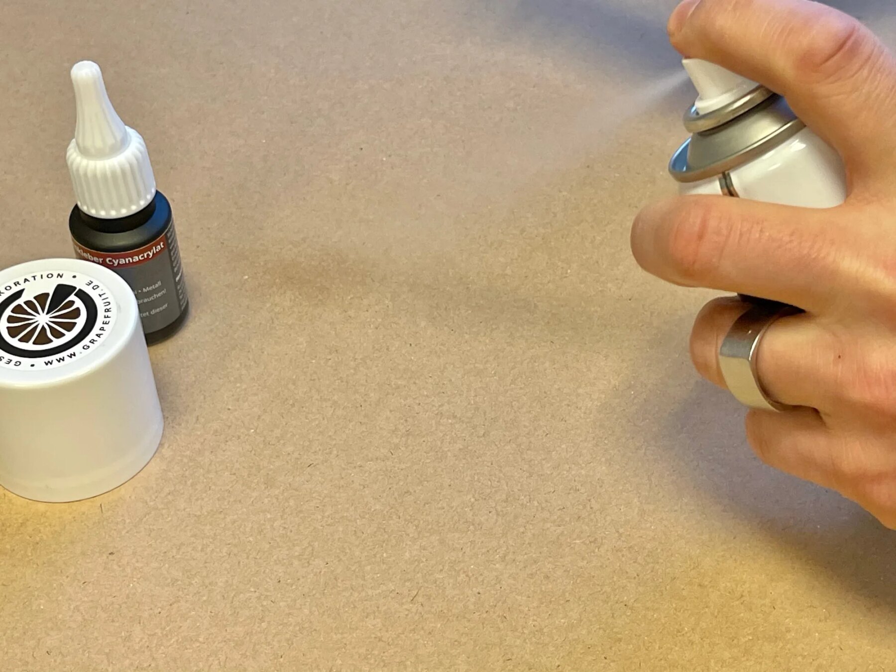 Zubehör 2K-Klebesystem mit Cyanacrylat und Aktivator