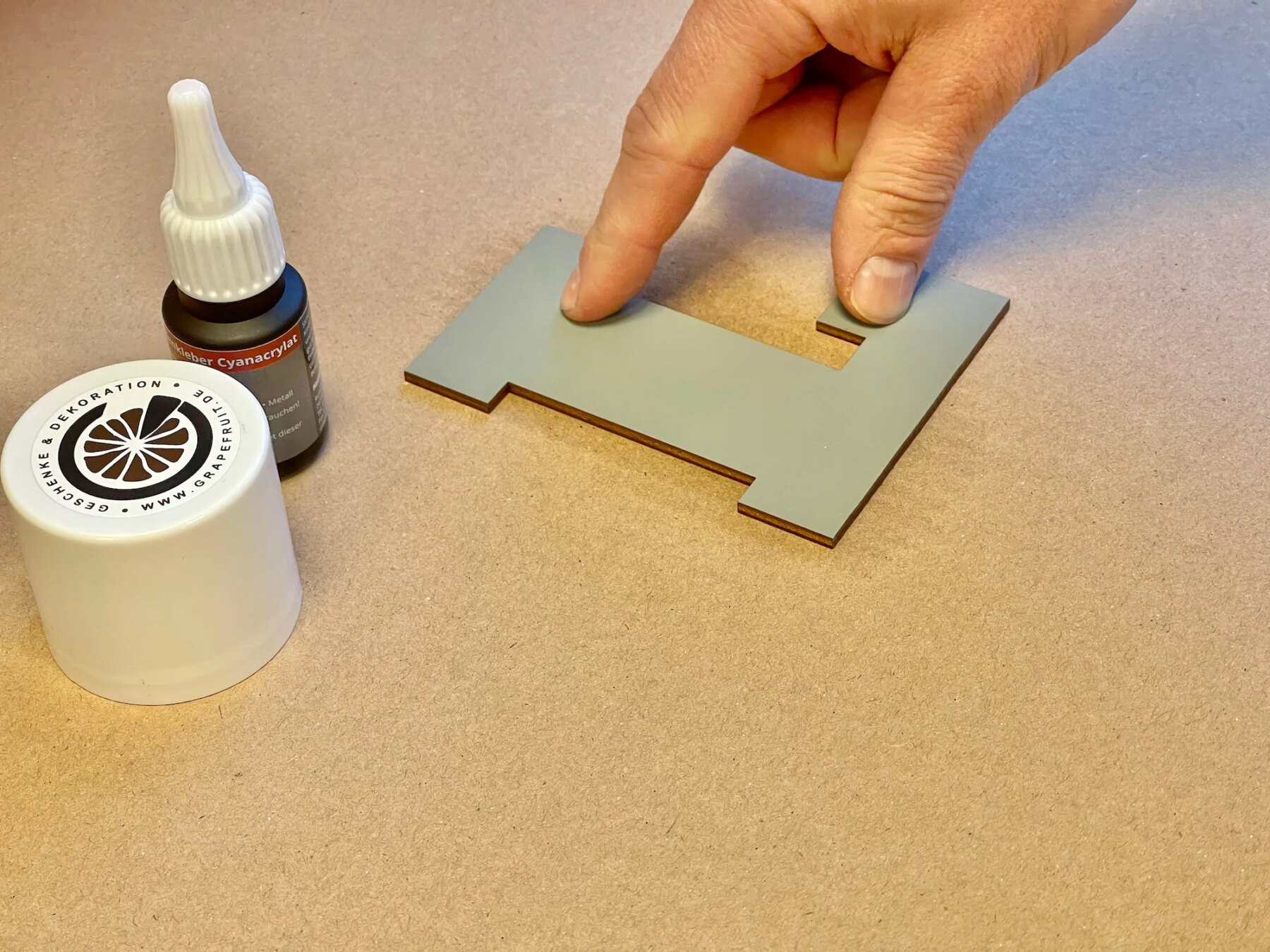 Zubehör 2K-Klebesystem mit Cyanacrylat und Aktivator