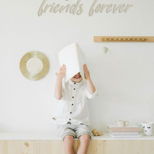 Sprüche aus Holz Born together, friends forever – Schriftzug aus Holz zum Aufkleben in Wunschfarbe