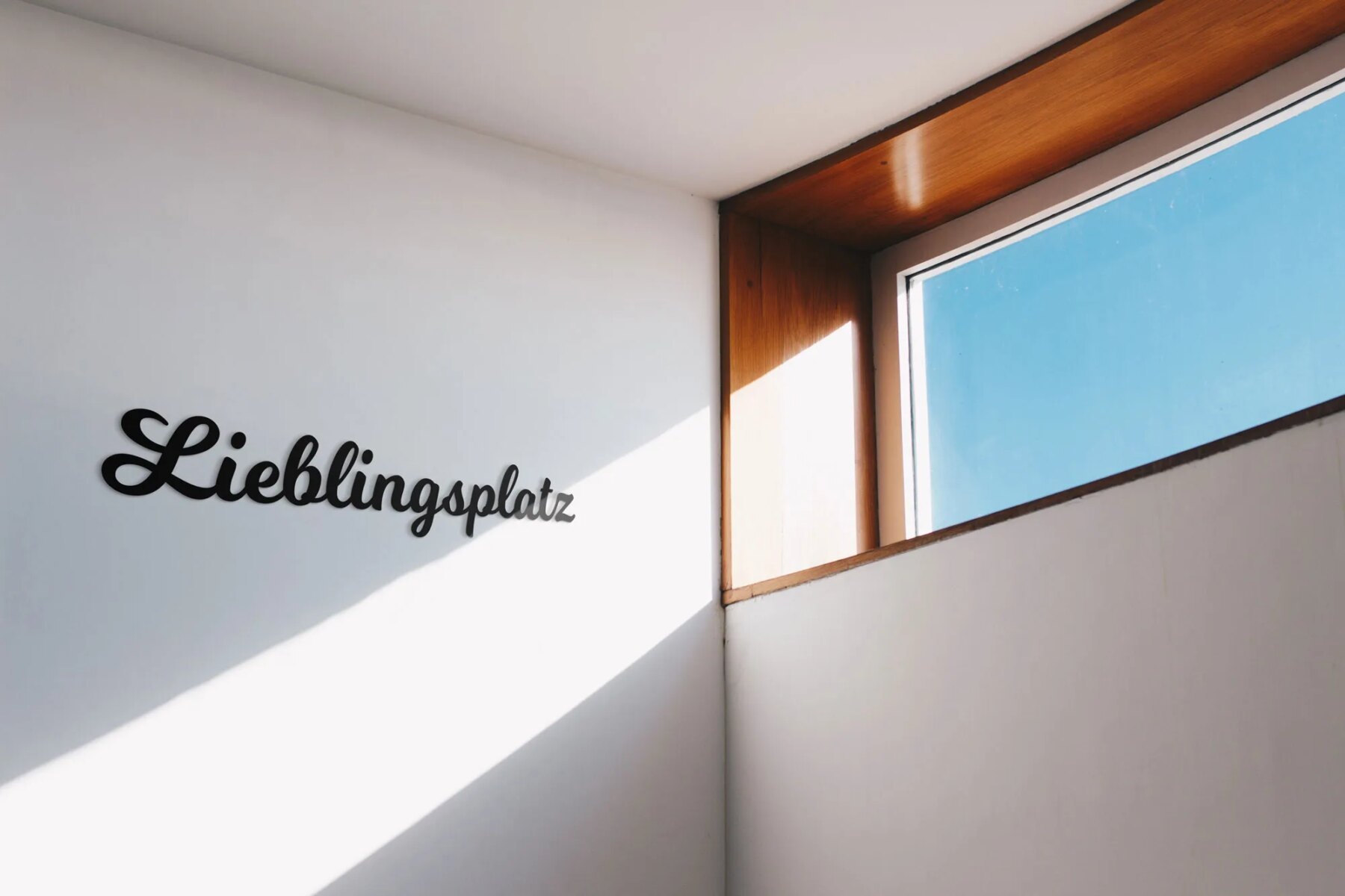 Schriftzüge 3D-Schriftzug Holz: Personalisiert & in Wunschfarbe zum Aufkleben