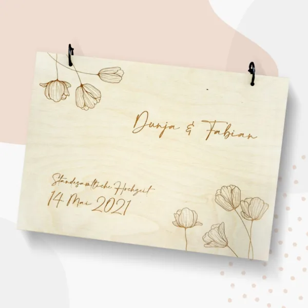 Gästebücher Edles Erinnerungsbuch aus Holz mit Blumen / Gästebuch zur Hochzeit