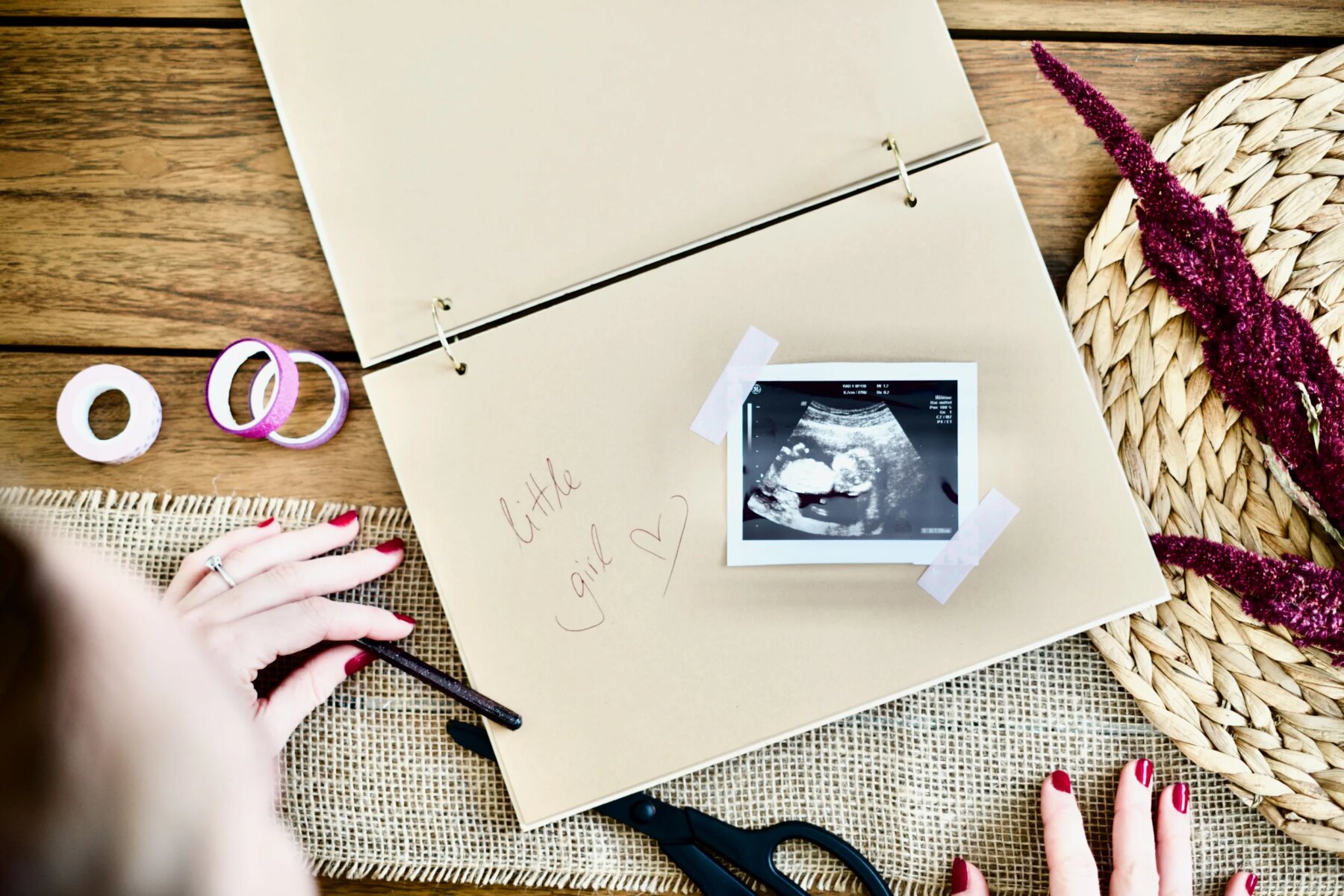 Geburt Erinnerungsbuch zur Geburt Hello / Fotobuch / Fotoalbum A4 aus Holz für Mädchen oder Jungen / Gästebuch für Babyparty / Geburtstag / Taufe