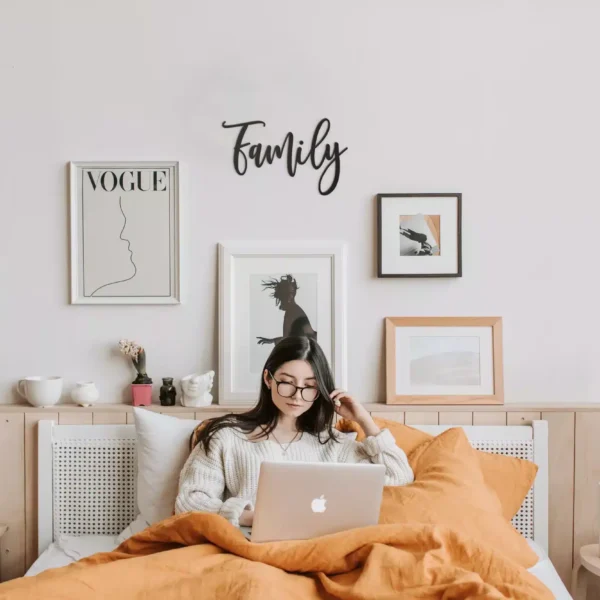 Sprüche aus Holz Family – Der individuelle 3D-Schriftzug aus Holz oder Acrylglas zum Aufkleben in Wunschfarbe