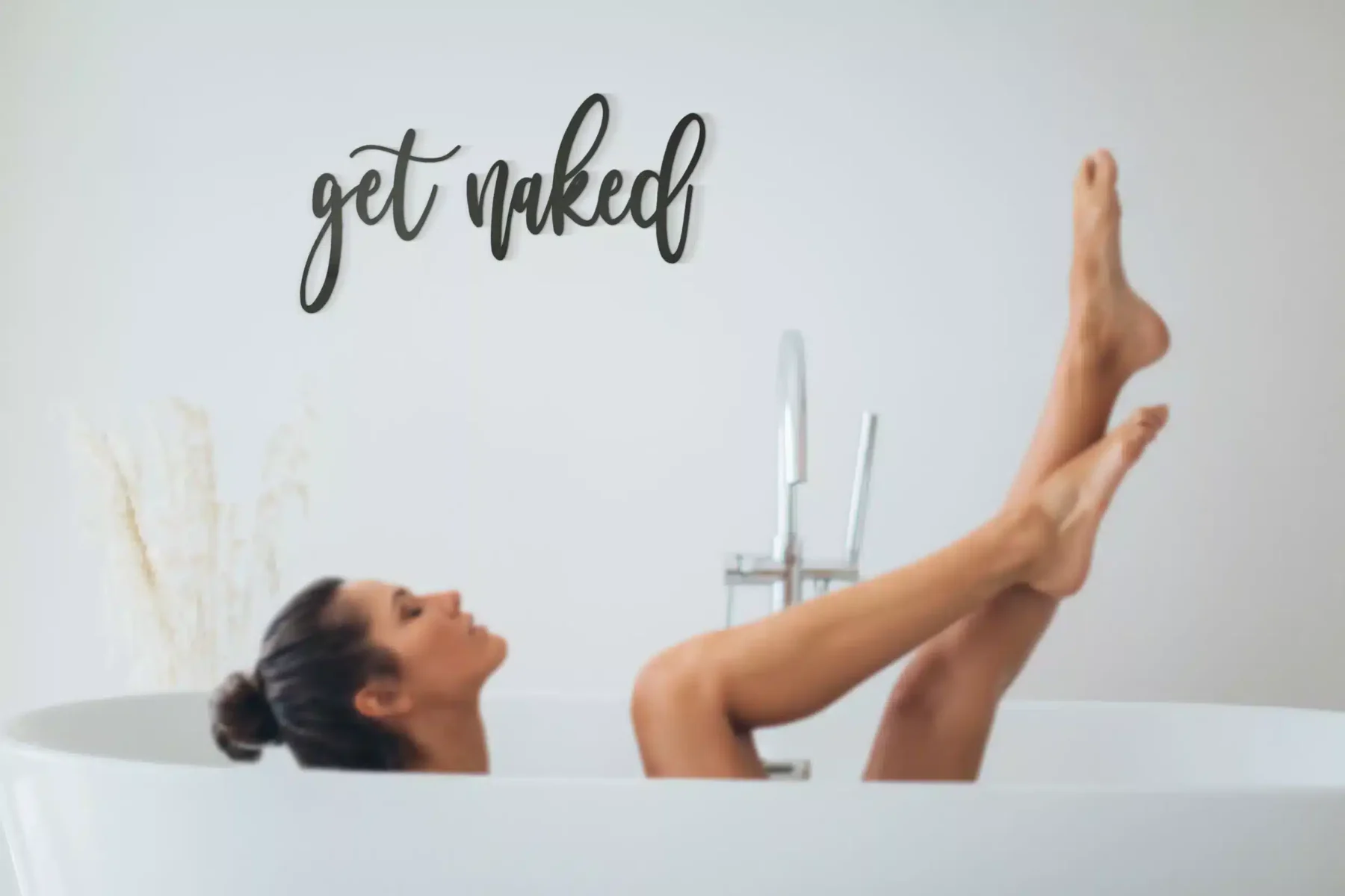 Sprüche aus Holz Get Naked – Der individuelle 3D-Schriftzug aus Holz oder Acrylglas zum Aufkleben in Wunschfarbe