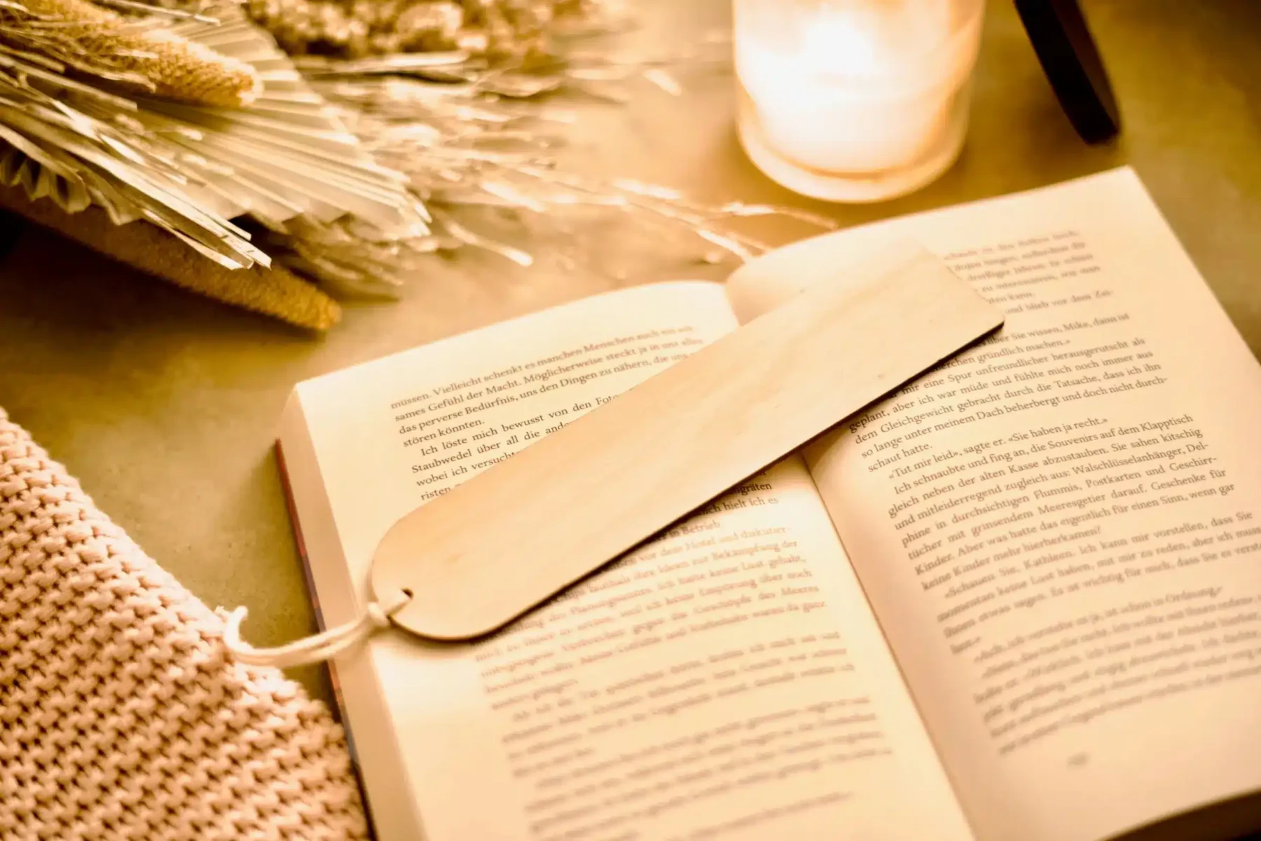 Lesezeichen Holz Personalisiertes Lesezeichen aus Holz mit Name im floralen Design