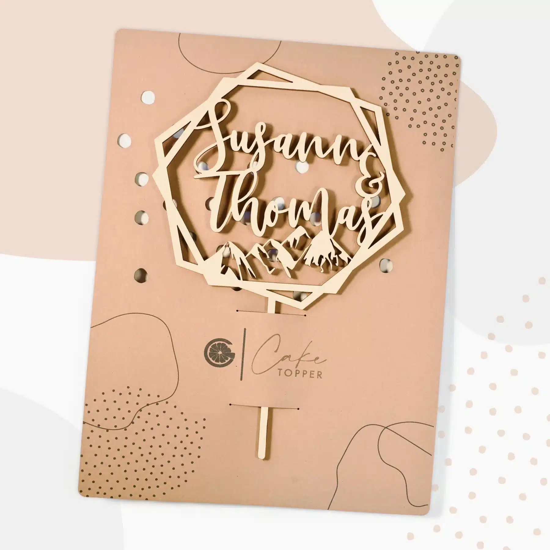 Grapefruit® personalisierter Cake Topper aus Holz mit individuellen Wunschnamen Tortendekoration, Name, Geschenkidee, Vorname, Kuchendeko, Topper Kuchen, individuell (Hochzeit – Bergliebe) Dekoration Grapefruit® personalisierter Cake Topper aus Holz mit individuellen Wunschnamen Tortendekoration, Name, Geschenkidee, Vorname, Kuchendeko, Topper Kuchen, individuell (Hochzeit – Bergliebe)