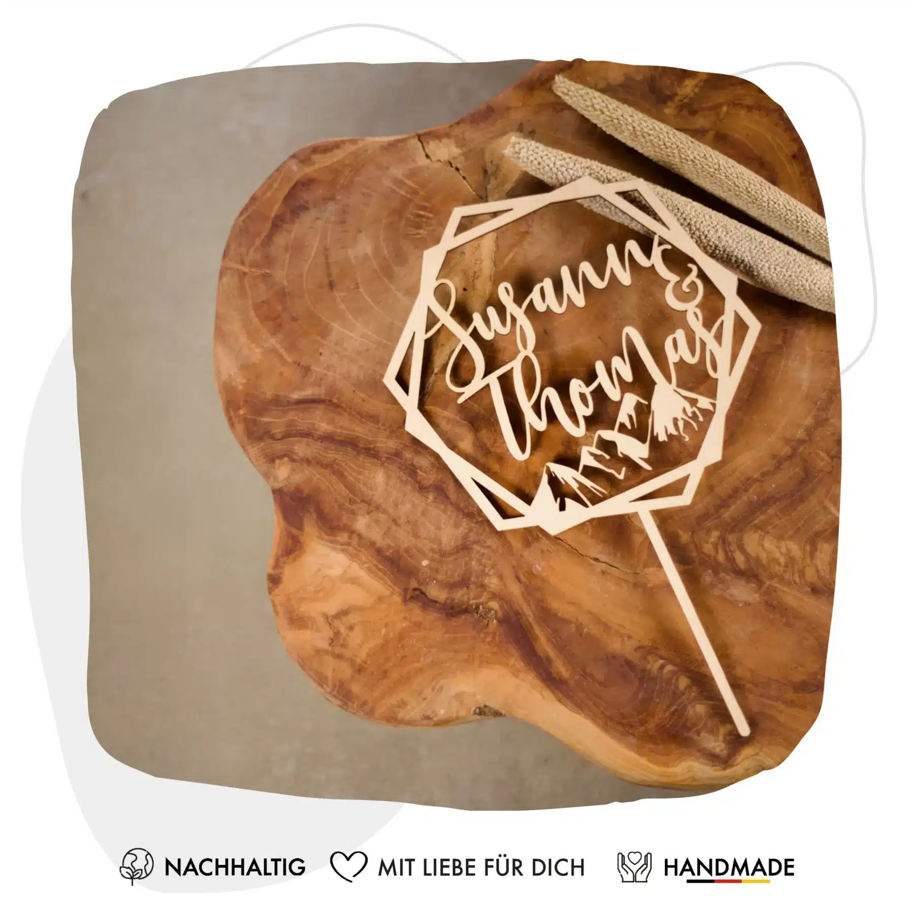 Grapefruit® personalisierter Cake Topper aus Holz mit individuellen Wunschnamen Tortendekoration, Name, Geschenkidee, Vorname, Kuchendeko, Topper Kuchen, individuell (Hochzeit – Bergliebe) Dekoration Grapefruit® personalisierter Cake Topper aus Holz mit individuellen Wunschnamen Tortendekoration, Name, Geschenkidee, Vorname, Kuchendeko, Topper Kuchen, individuell (Hochzeit – Bergliebe)