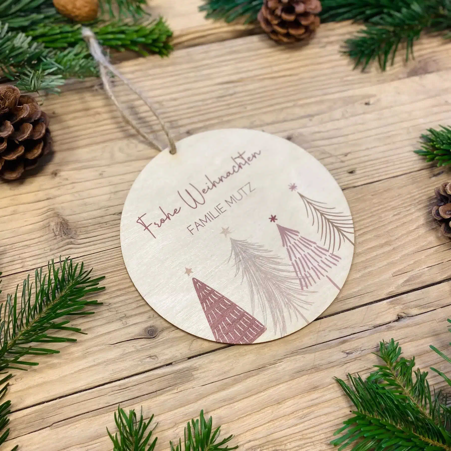 Weihnachten Weihnachtsdekoration, Personalisiertes Türschild aus Holz, Türschild Frohe Weihnachten, Namensschild personalisiert rund, Weihnachtsgeschenk