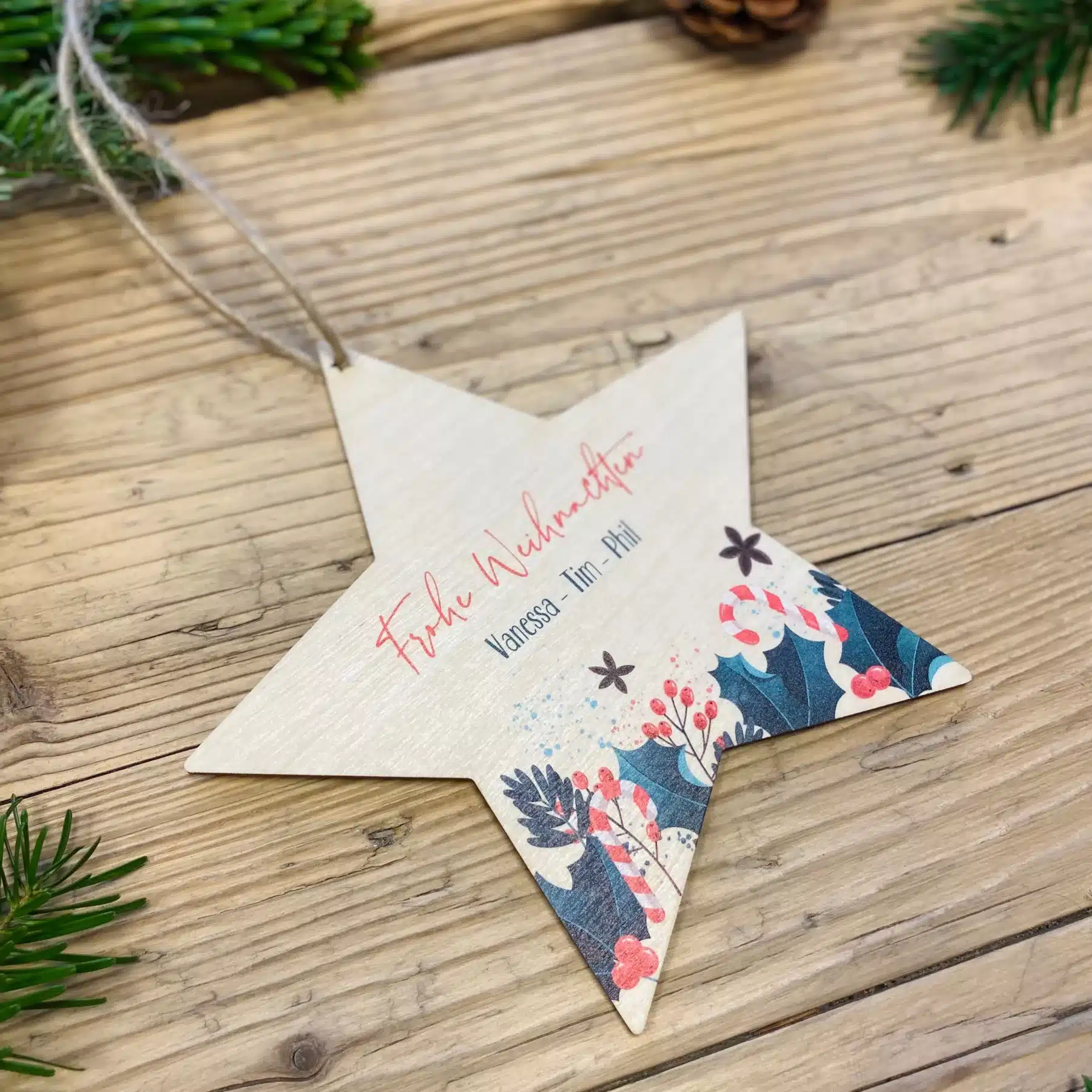 Weihnachten Personalisiertes Türschild, Türschild Weihnachten, Holzschild, Weihnachtsdekoration, Stern mit Namen, Familienschild, Weihnachtsgeschenk